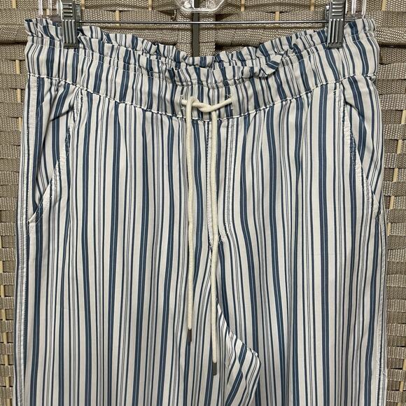 LOFT Emory Wide Leg Ankle Pants Size M Blue White Stripe Lyocell Drawstring NEW - Picture 3 of 11